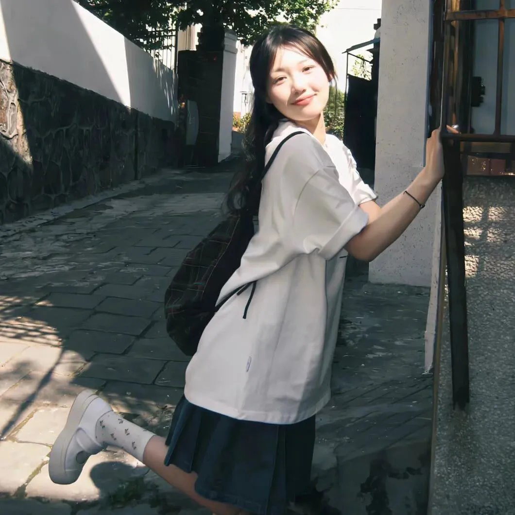 重生带六个女儿吃香喝辣